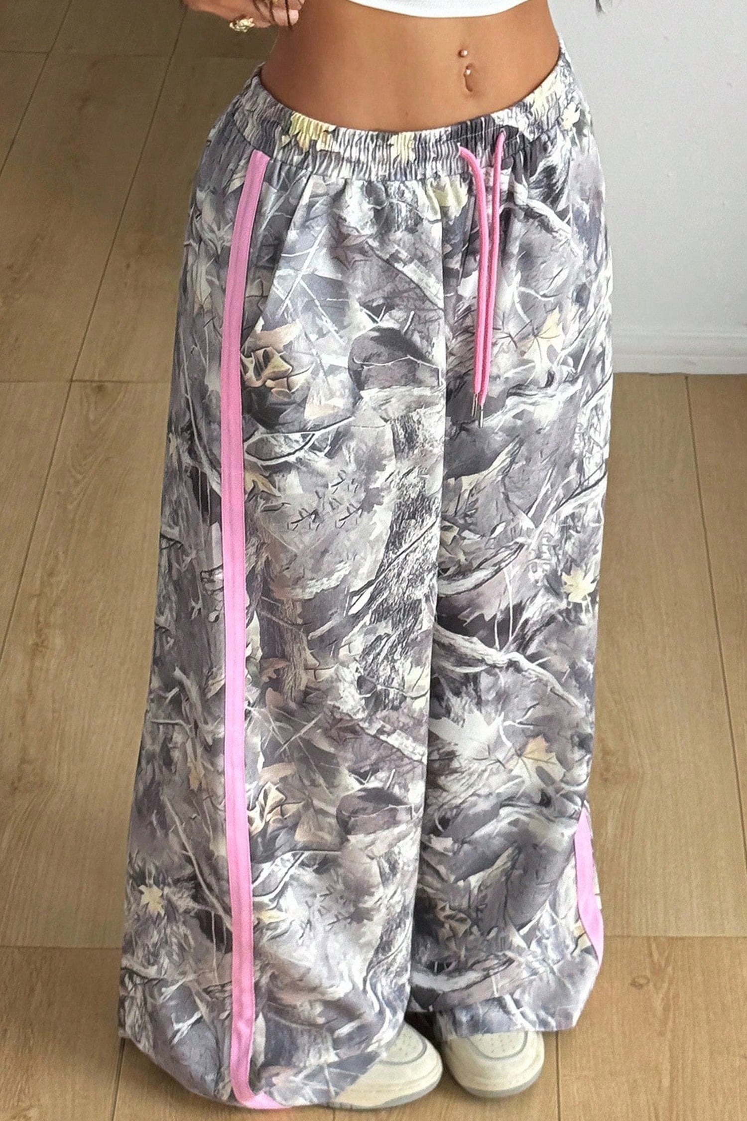 Gray Camo Woodland Print Color Block Detail Drawstring Wide Leg Sweatpants