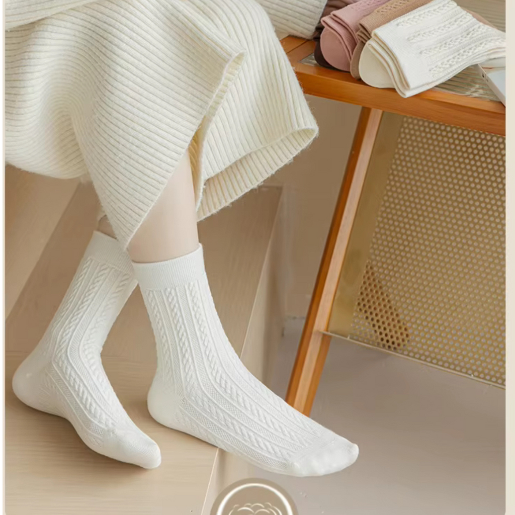 Winter Socks - 3 Pairs with Bag | Warm Cotton Wool Blend for Outdoor Adventures | Quick-Dry, Breathable & Seamless Warming Socks in Beige, Pink & White