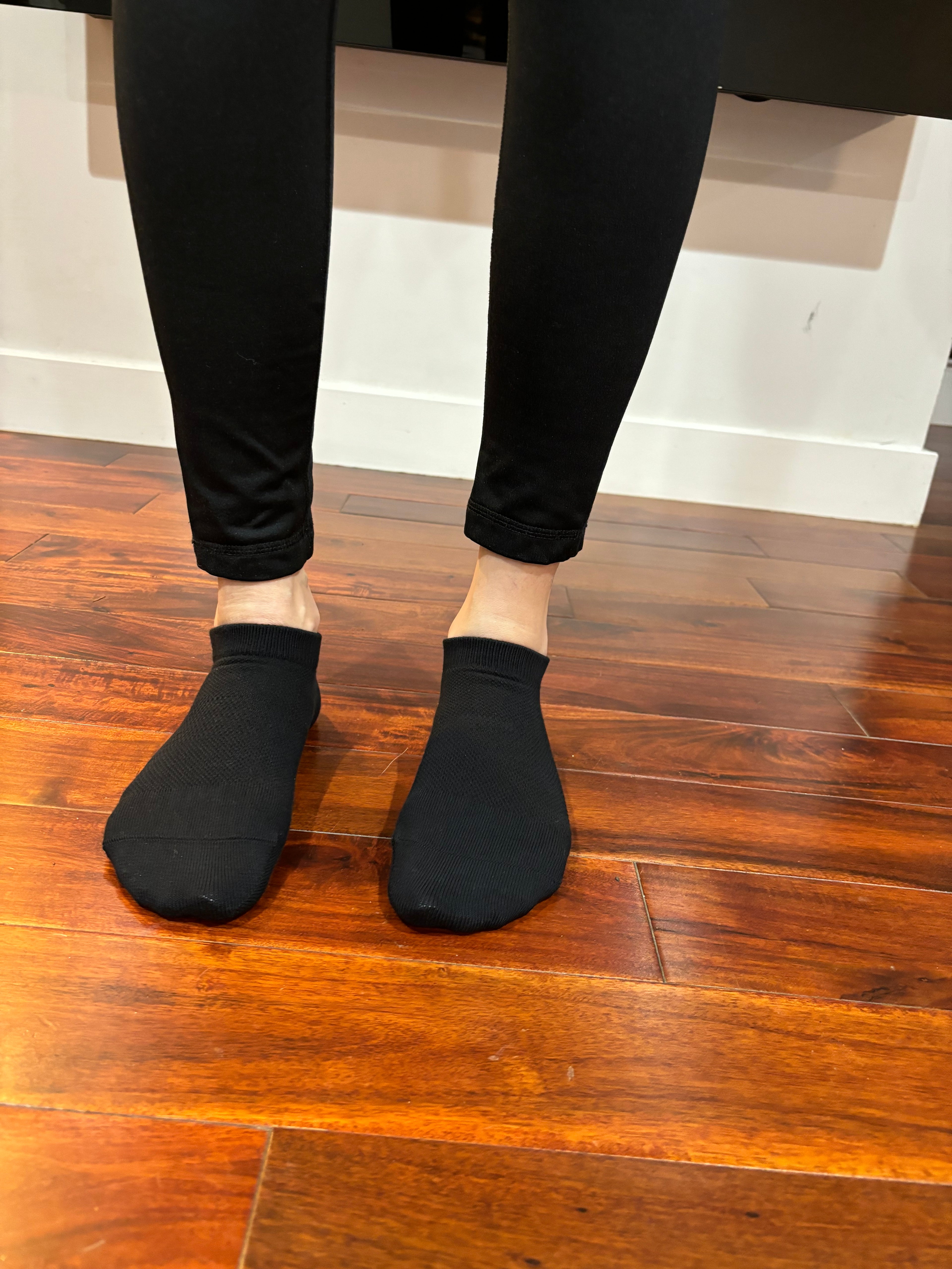 Yoga Socks 4 Pairs/Non-Slip Grip Socks,Barre, Dance, Trampoline, Hospital,Breathable Cotton, Moisture-Wicking