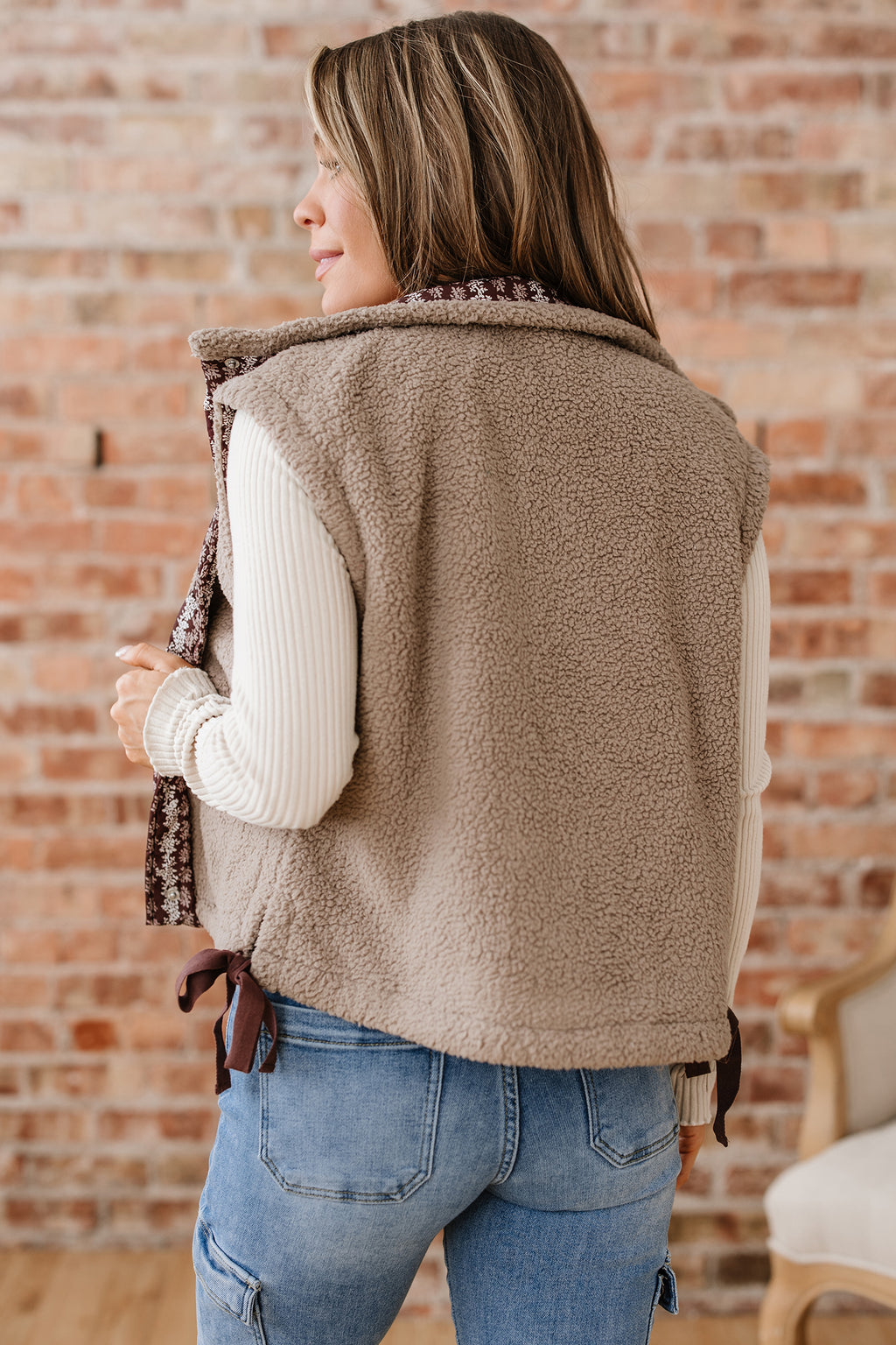 Goat Side Bows Sherpa Fleece Vest