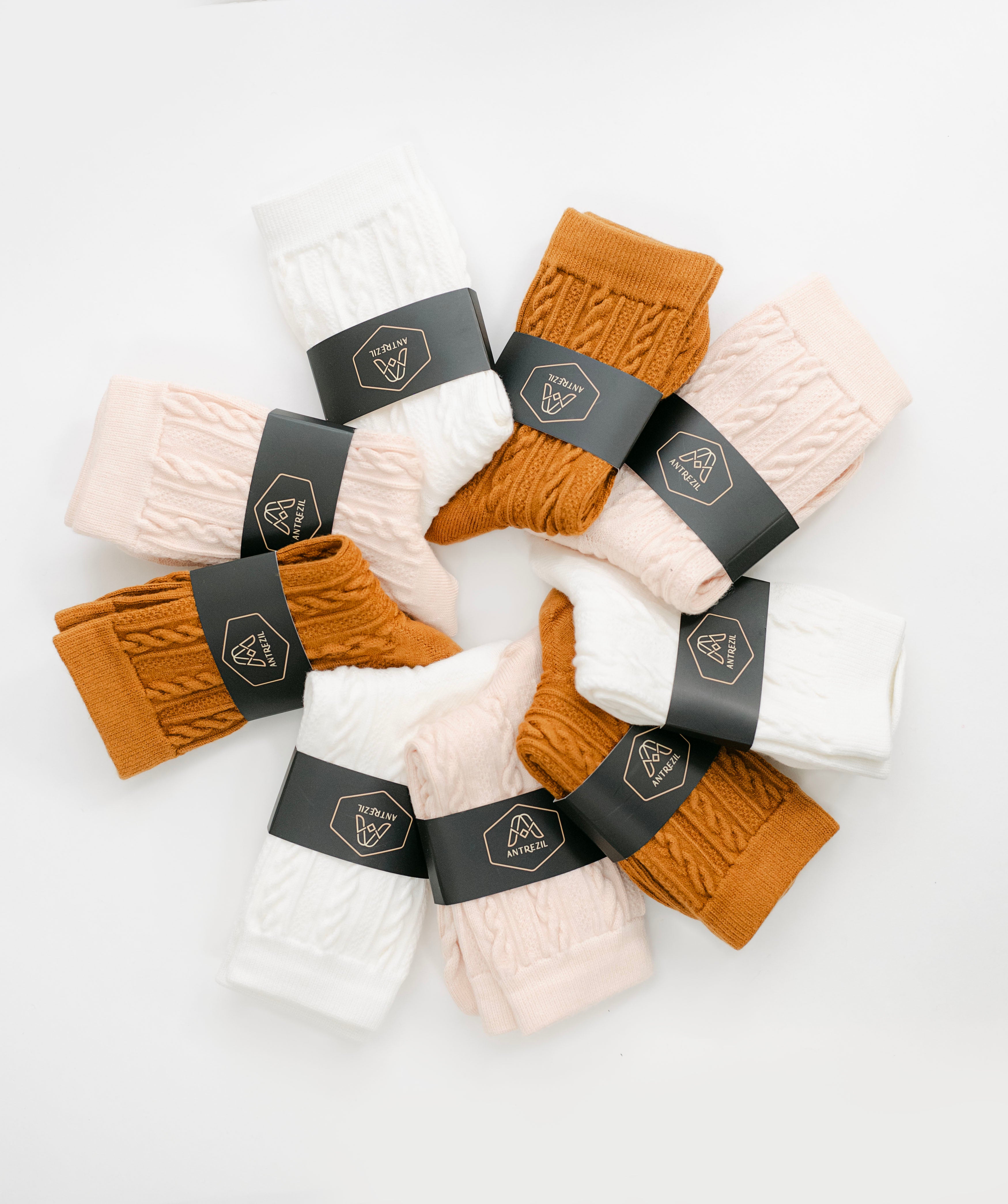 Winter Socks - 3 Pairs with Bag | Warm Cotton Wool Blend for Outdoor Adventures | Quick-Dry, Breathable & Seamless Warming Socks in Beige, Pink & White
